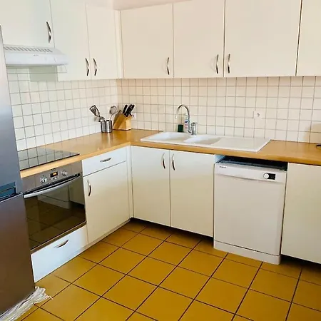 Hypercentre Clermont-fd Terrasse + Parking * Клермон-Ферран