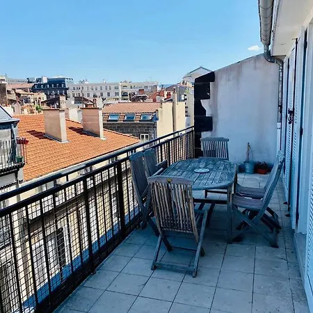 Apartment Hypercentre Clermont-fd Terrasse + Parking
