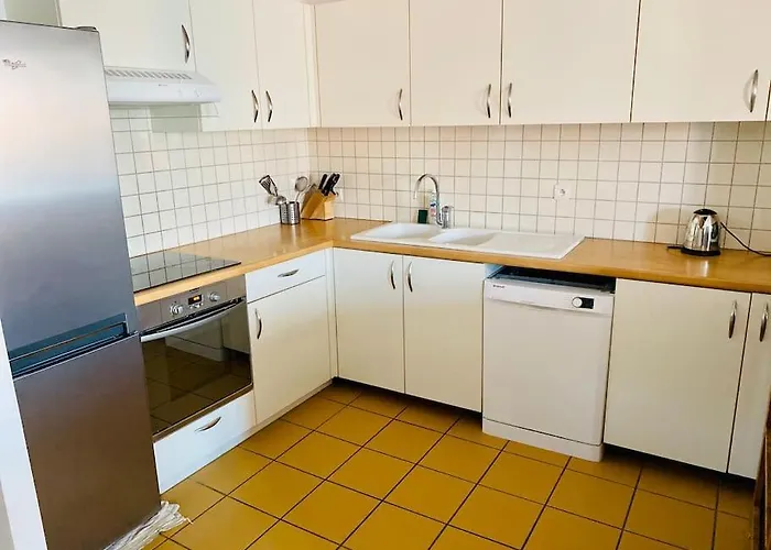 Hypercentre Clermont-fd Terrasse + Parking * Клермон-Ферран